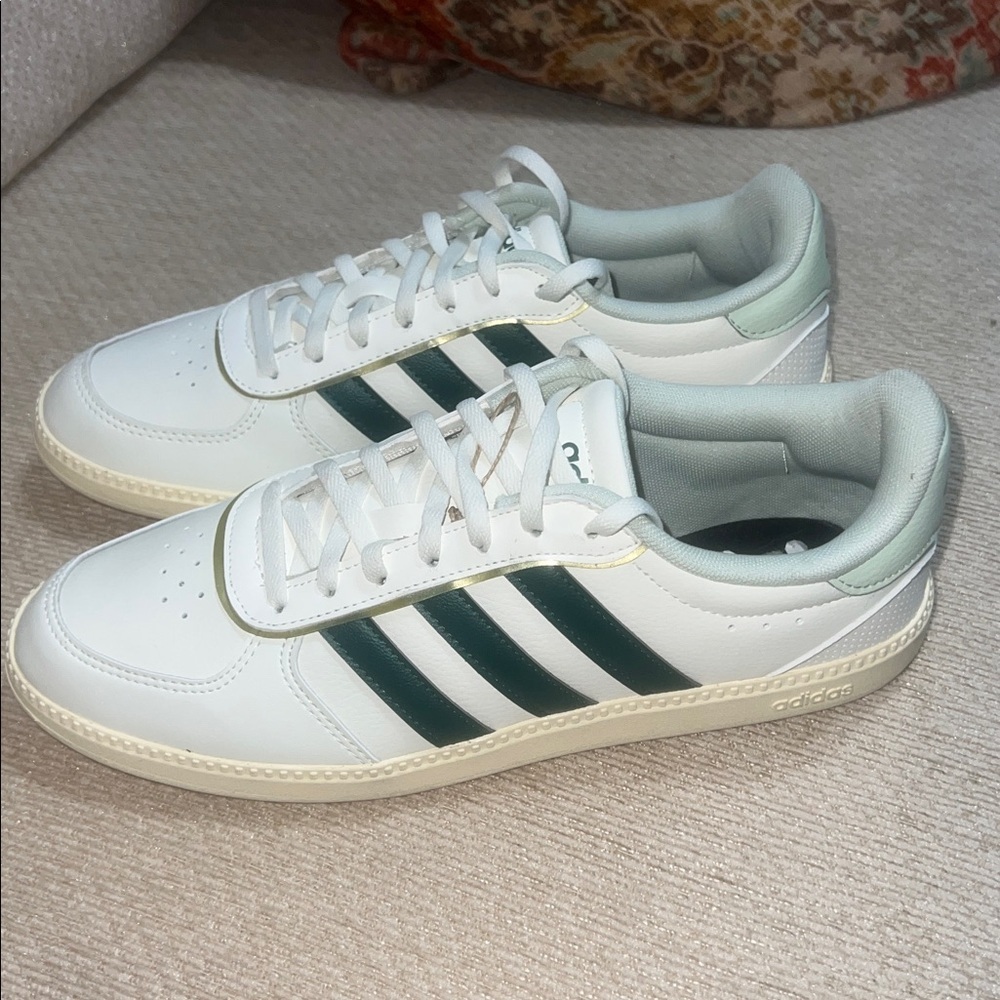 adidas Breaknet Sleek Sneaker - Picture 9 of 13